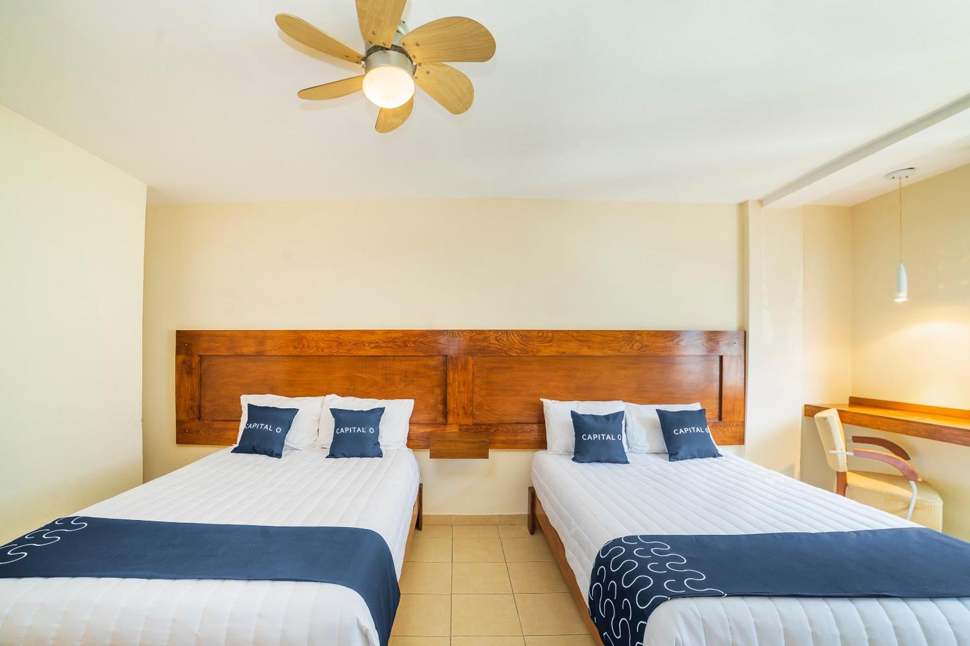 Capital O Hotel Casa Blanca Celaya  Zewnętrze zdjęcie
