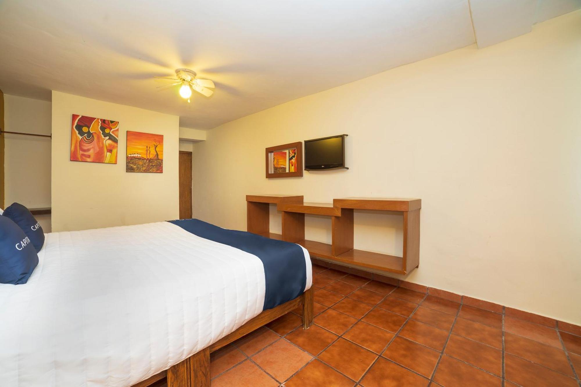Capital O Hotel Casa Blanca Celaya  Zewnętrze zdjęcie