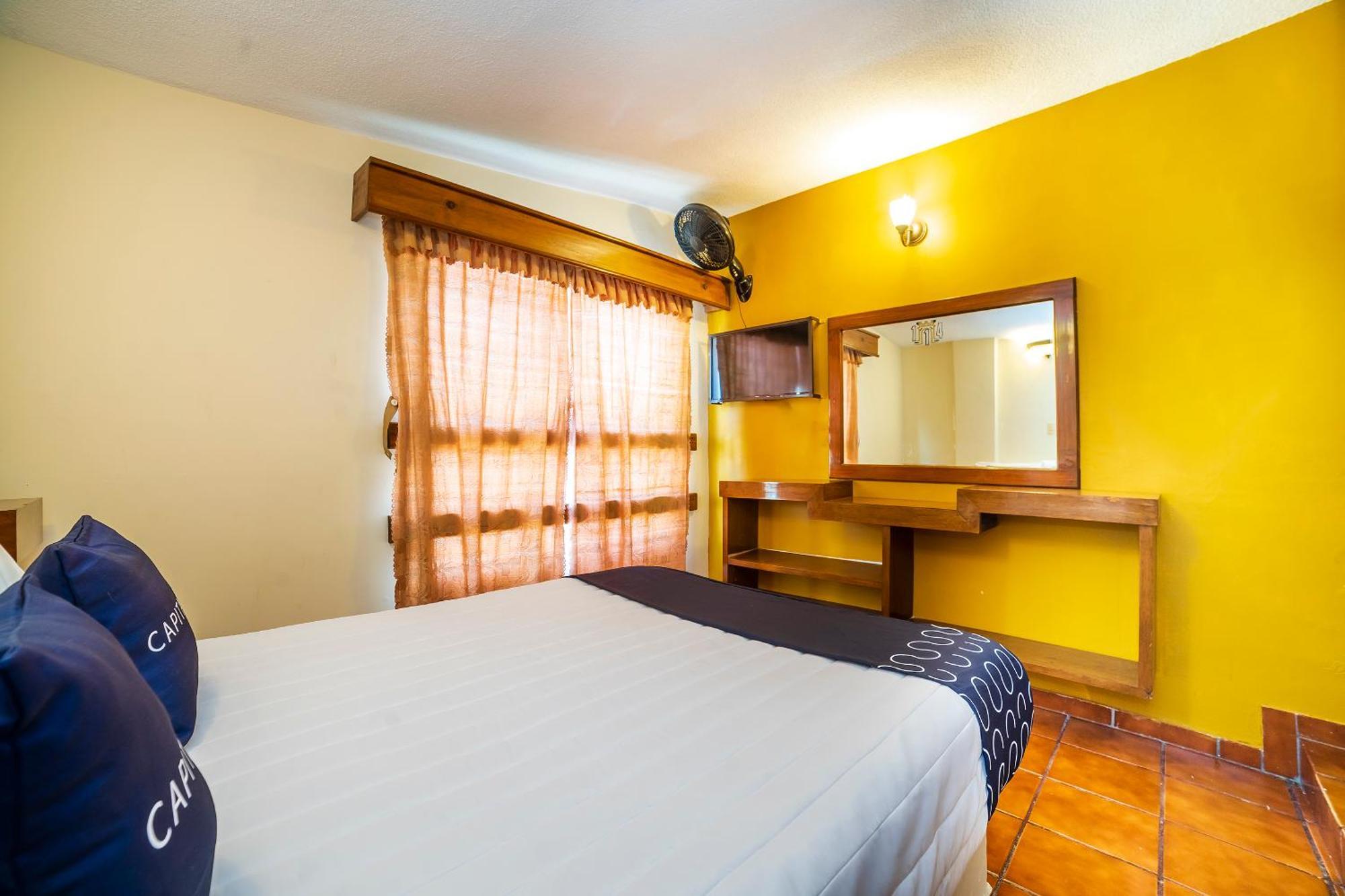 Capital O Hotel Casa Blanca Celaya  Zewnętrze zdjęcie