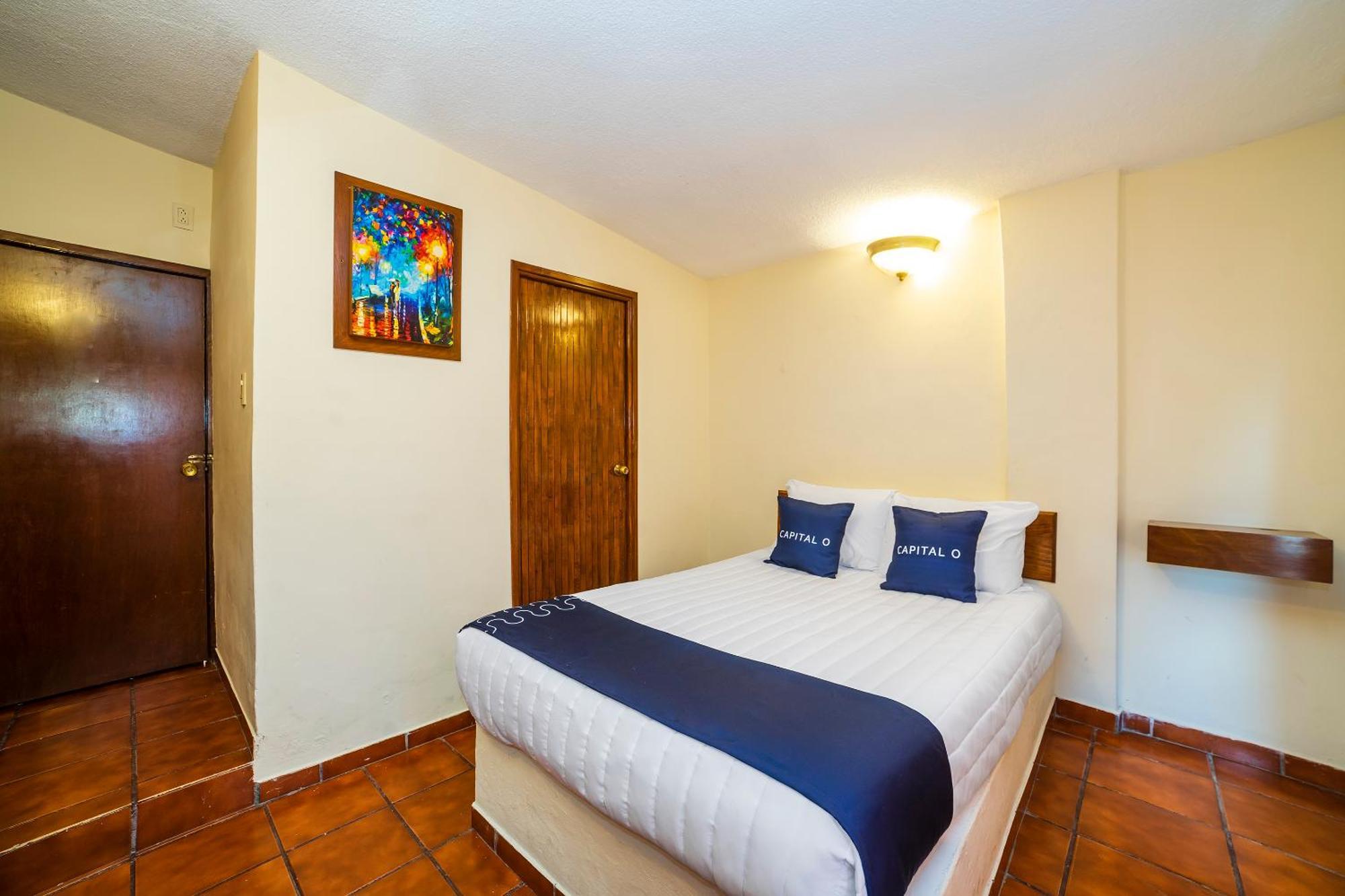 Capital O Hotel Casa Blanca Celaya  Zewnętrze zdjęcie