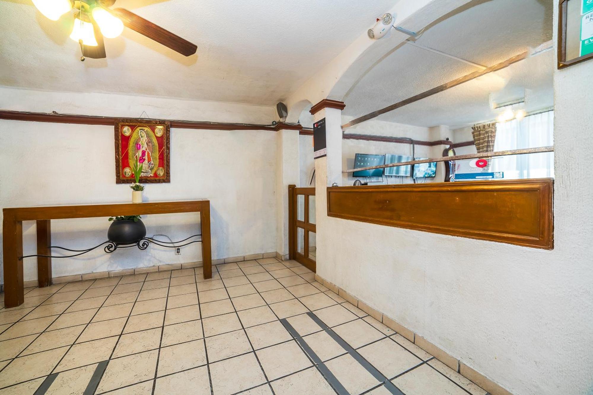Capital O Hotel Casa Blanca Celaya  Zewnętrze zdjęcie