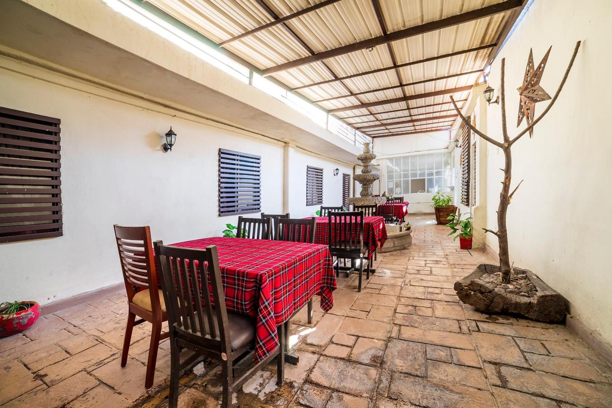 Capital O Hotel Casa Blanca Celaya  Zewnętrze zdjęcie